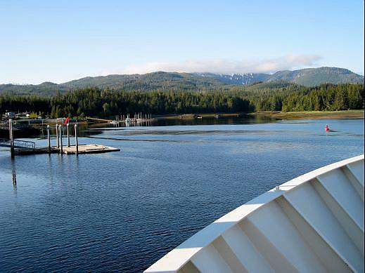 09-ifa-ferry_frm_pow_to_petersburg.jpg - Pulling away from the dock at Coffman Cove, POW.