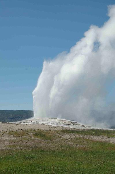 12-old-faithful2.jpg - And there he blows!!!