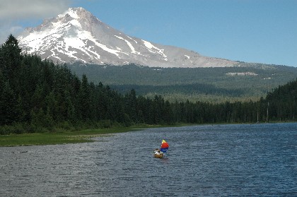 10trillium_lake.jpg